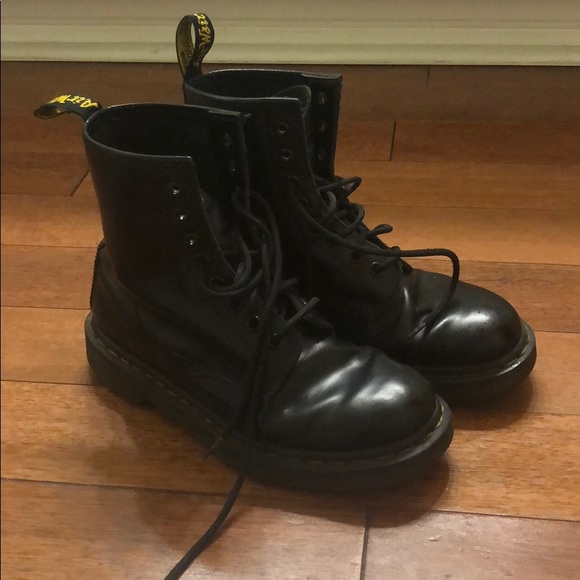 Dr. Martens Shoes - Original Dr. Martens